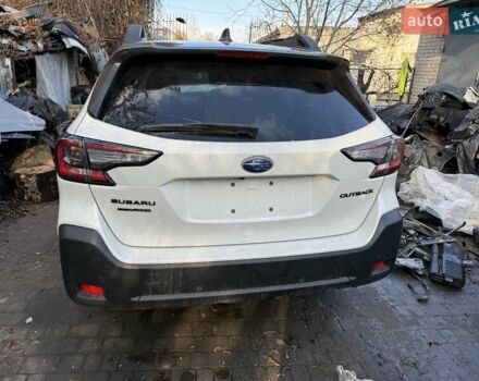 Белый Субару Аутбек, объемом двигателя 2.5 л и пробегом 19 тыс. км за 15000 $, фото 1 на Automoto.ua