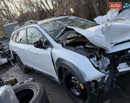 Белый Субару Аутбек, объемом двигателя 2.5 л и пробегом 19 тыс. км за 15000 $, фото 6 на Automoto.ua