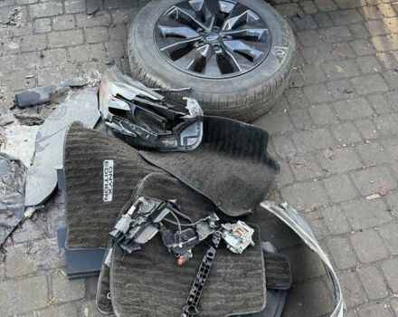 Белый Субару Аутбек, объемом двигателя 2.5 л и пробегом 19 тыс. км за 15000 $, фото 7 на Automoto.ua