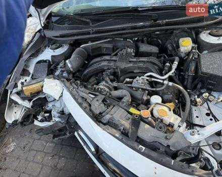 Белый Субару Аутбек, объемом двигателя 2.5 л и пробегом 19 тыс. км за 15000 $, фото 8 на Automoto.ua