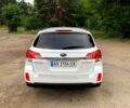 Белый Субару Аутбек, объемом двигателя 2.5 л и пробегом 154 тыс. км за 6900 $, фото 3 на Automoto.ua