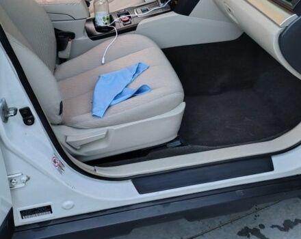 Білий Субару Аутбек, об'ємом двигуна 0 л та пробігом 122 тис. км за 6000 $, фото 6 на Automoto.ua