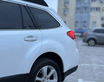 Субару Аутбек 2013 у Києві на Automoto.ua Білий Субару Аутбек, об'ємом двигуна 2.5 л та пробігом 169 тис. км за 8900 $, фото 11 на Automoto.ua