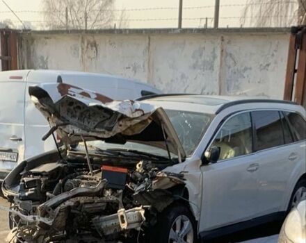 Білий Субару Аутбек, об'ємом двигуна 2 л та пробігом 120 тис. км за 3125 $, фото 1 на Automoto.ua