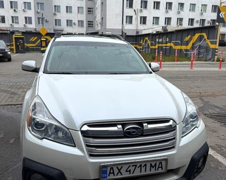 Білий Субару Аутбек, об'ємом двигуна 2.5 л та пробігом 220 тис. км за 12499 $, фото 1 на Automoto.ua
