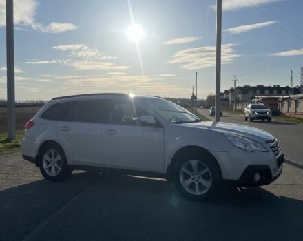 Белый Субару Аутбек, объемом двигателя 2.5 л и пробегом 196 тыс. км за 10000 $, фото 12 на Automoto.ua