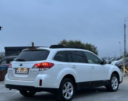 Субару Аутбек 2013 у Києві на Automoto.ua Білий Субару Аутбек, об'ємом двигуна 2.5 л та пробігом 169 тис. км за 8900 $, фото 6 на Automoto.ua