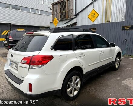 Білий Субару Аутбек, об'ємом двигуна 2.5 л та пробігом 220 тис. км за 12499 $, фото 2 на Automoto.ua
