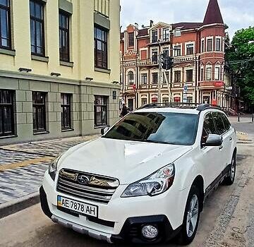 Белый Субару Аутбек, объемом двигателя 2.5 л и пробегом 180 тыс. км за 13200 $, фото 10 на Automoto.ua