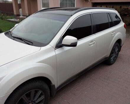 Белый Субару Аутбек, объемом двигателя 2 л и пробегом 243 тыс. км за 9999 $, фото 2 на Automoto.ua