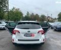 Белый Субару Аутбек, объемом двигателя 2.5 л и пробегом 156 тыс. км за 15190 $, фото 16 на Automoto.ua