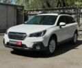 Білий Субару Аутбек, об'ємом двигуна 2.5 л та пробігом 102 тис. км за 17190 $, фото 1 на Automoto.ua