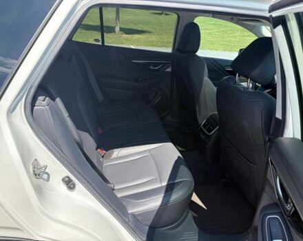 Белый Субару Аутбек, объемом двигателя 2.5 л и пробегом 30 тыс. км за 16000 $, фото 12 на Automoto.ua