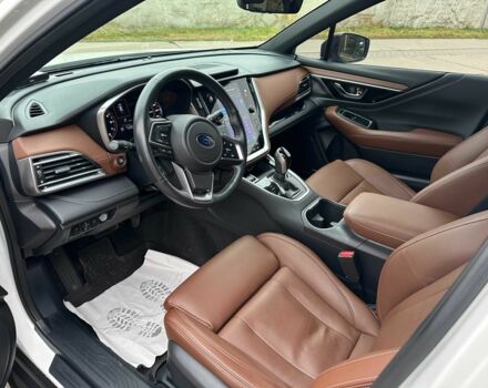 Білий Субару Аутбек, об'ємом двигуна 2.4 л та пробігом 46 тис. км за 26990 $, фото 8 на Automoto.ua