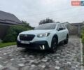 Білий Субару Аутбек, об'ємом двигуна 2.39 л та пробігом 124 тис. км за 22700 $, фото 1 на Automoto.ua