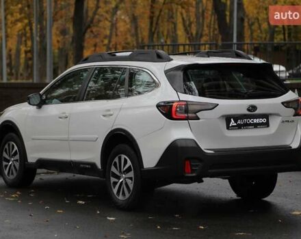 Белый Субару Аутбек, объемом двигателя 2.5 л и пробегом 67 тыс. км за 24700 $, фото 5 на Automoto.ua