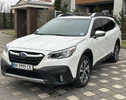 Білий Субару Аутбек, об'ємом двигуна 2.4 л та пробігом 46 тис. км за 26990 $, фото 1 на Automoto.ua