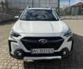Белый Субару Аутбек, объемом двигателя 2.5 л и пробегом 8 тыс. км за 30000 $, фото 1 на Automoto.ua