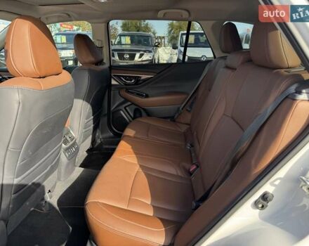 Белый Субару Аутбек, объемом двигателя 2.39 л и пробегом 28 тыс. км за 27800 $, фото 13 на Automoto.ua