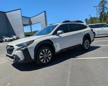 Белый Субару Аутбек, объемом двигателя 2.4 л и пробегом 4 тыс. км за 15000 $, фото 2 на Automoto.ua