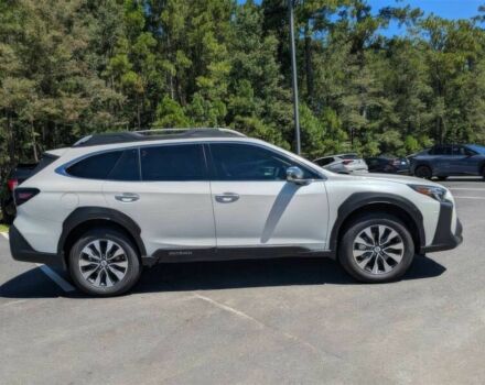 Белый Субару Аутбек, объемом двигателя 2.4 л и пробегом 4 тыс. км за 15000 $, фото 7 на Automoto.ua