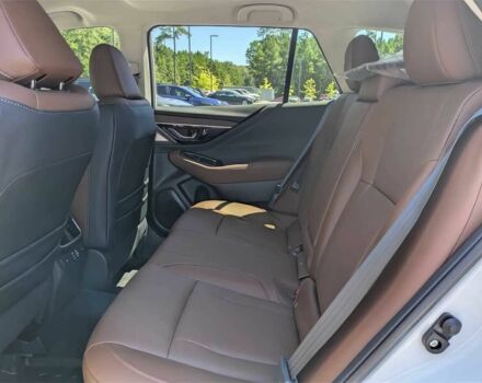 Белый Субару Аутбек, объемом двигателя 2.4 л и пробегом 4 тыс. км за 15000 $, фото 12 на Automoto.ua