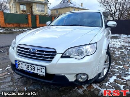Субару Аутбек 2007 у Києві на Automoto.ua Білий Субару Аутбек, об'ємом двигуна 25 л та пробігом 262 тис. км за 6999 $, фото 1 на Automoto.ua