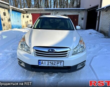 Белый Субару Аутбек, объемом двигателя 2.5 л и пробегом 20900 тыс. км за 10500 $, фото 1 на Automoto.ua