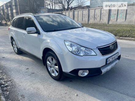 Субару Аутбек 2010 в Запорожье на Automoto.ua Белый Субару Аутбек, объемом двигателя 2.5 л и пробегом 181 тыс. км за 10500 $, фото 1 на Automoto.ua