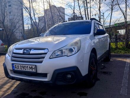 Субару Аутбек 2012 в Харькове на Automoto.ua Белый Субару Аутбек, объемом двигателя 2.5 л и пробегом 290 тыс. км за 8500 $, фото 1 на Automoto.ua