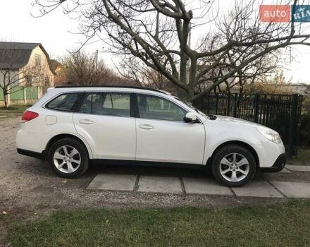 Белый Субару Аутбек, объемом двигателя 2.46 л и пробегом 189 тыс. км за 9100 $, фото 1 на Automoto.ua