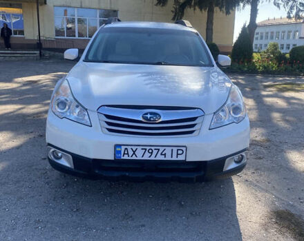 Белый Субару Аутбек, объемом двигателя 2.5 л и пробегом 95 тыс. км за 11300 $, фото 1 на Automoto.ua