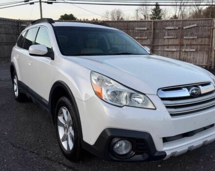 Белый Субару Аутбек, объемом двигателя 2.5 л и пробегом 87 тыс. км за 2000 $, фото 1 на Automoto.ua