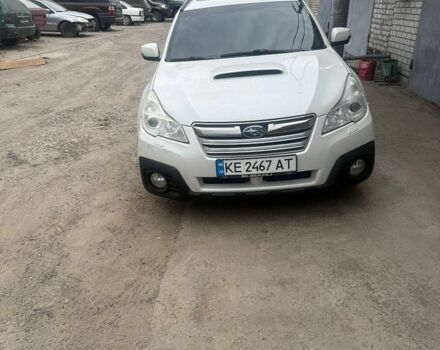 Білий Субару Аутбек, об'ємом двигуна 2 л та пробігом 190 тис. км за 8500 $, фото 1 на Automoto.ua