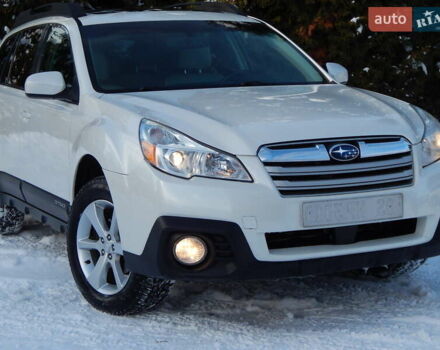 Белый Субару Аутбек, объемом двигателя 2.5 л и пробегом 240 тыс. км за 9990 $, фото 1 на Automoto.ua