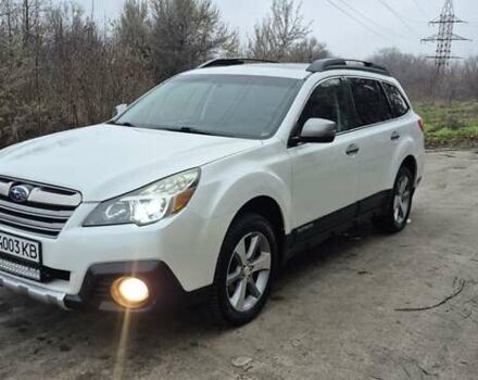 Білий Субару Аутбек, об'ємом двигуна 2.46 л та пробігом 280 тис. км за 11000 $, фото 1 на Automoto.ua