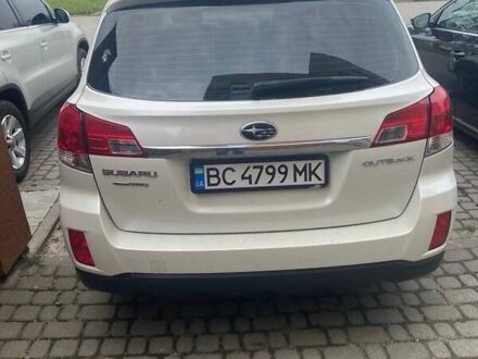 Білий Субару Аутбек, об'ємом двигуна 2.46 л та пробігом 154 тис. км за 11900 $, фото 1 на Automoto.ua