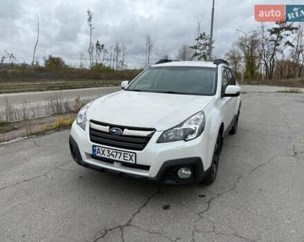 Белый Субару Аутбек, объемом двигателя 2.46 л и пробегом 160 тыс. км за 12400 $, фото 1 на Automoto.ua
