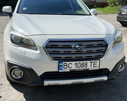 Белый Субару Аутбек, объемом двигателя 2 л и пробегом 346 тыс. км за 11800 $, фото 1 на Automoto.ua