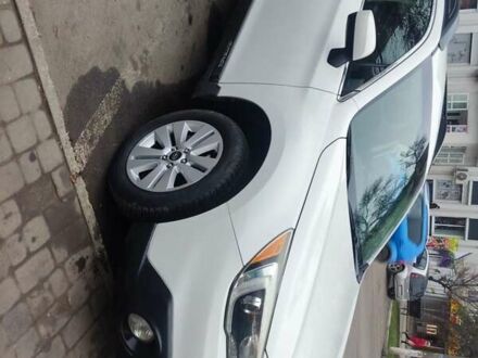 Белый Субару Аутбек, объемом двигателя 2.5 л и пробегом 218 тыс. км за 12500 $, фото 1 на Automoto.ua