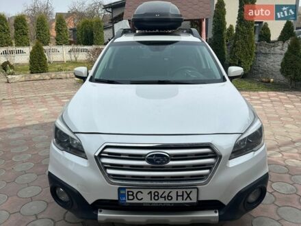 Белый Субару Аутбек, объемом двигателя 2.5 л и пробегом 136 тыс. км за 16200 $, фото 1 на Automoto.ua