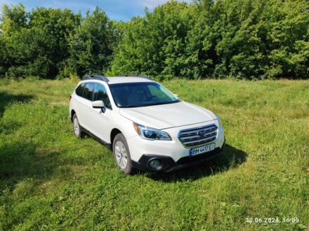 Субару Аутбек 2017 в Сумах на Automoto.ua Белый Субару Аутбек, объемом двигателя 2.5 л и пробегом 128 тыс. км за 16900 $, фото 1 на Automoto.ua