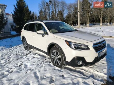 Субару Аутбек 2018 в Прилуках на Automoto.ua Белый Субару Аутбек, объемом двигателя 3.63 л и пробегом 133 тыс. км за 19200 $, фото 1 на Automoto.ua