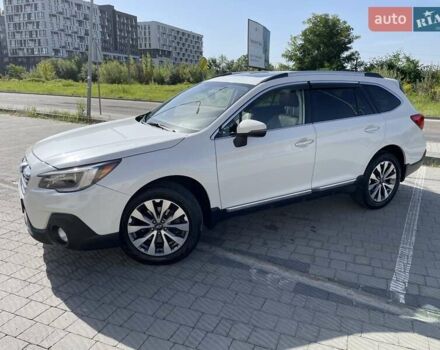 Белый Субару Аутбек, объемом двигателя 2.5 л и пробегом 128 тыс. км за 24000 $, фото 1 на Automoto.ua