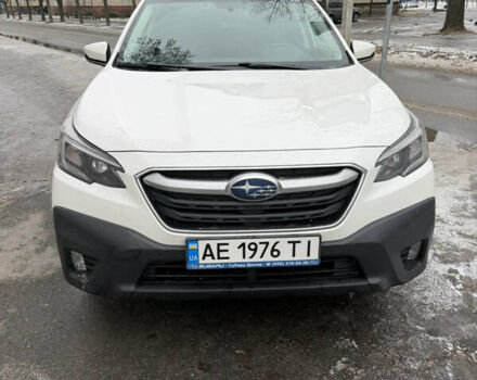 Белый Субару Аутбек, объемом двигателя 2.5 л и пробегом 94 тыс. км за 16900 $, фото 1 на Automoto.ua