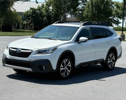 Белый Субару Аутбек, объемом двигателя 2.5 л и пробегом 30 тыс. км за 16000 $, фото 1 на Automoto.ua