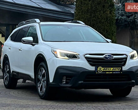 Белый Субару Аутбек, объемом двигателя 2.39 л и пробегом 88 тыс. км за 32900 $, фото 1 на Automoto.ua