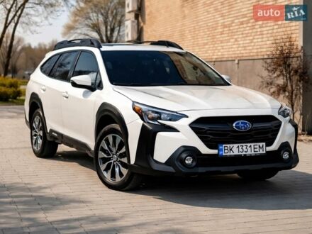 Білий Субару Аутбек, об'ємом двигуна 2.5 л та пробігом 51 тис. км за 18350 $, фото 1 на Automoto.ua