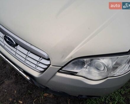 Бежевый Субару Аутбек, объемом двигателя 2.5 л и пробегом 290 тыс. км за 6000 $, фото 5 на Automoto.ua