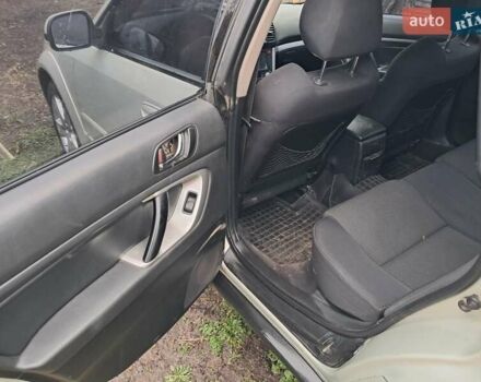 Бежевый Субару Аутбек, объемом двигателя 2.5 л и пробегом 290 тыс. км за 6000 $, фото 7 на Automoto.ua